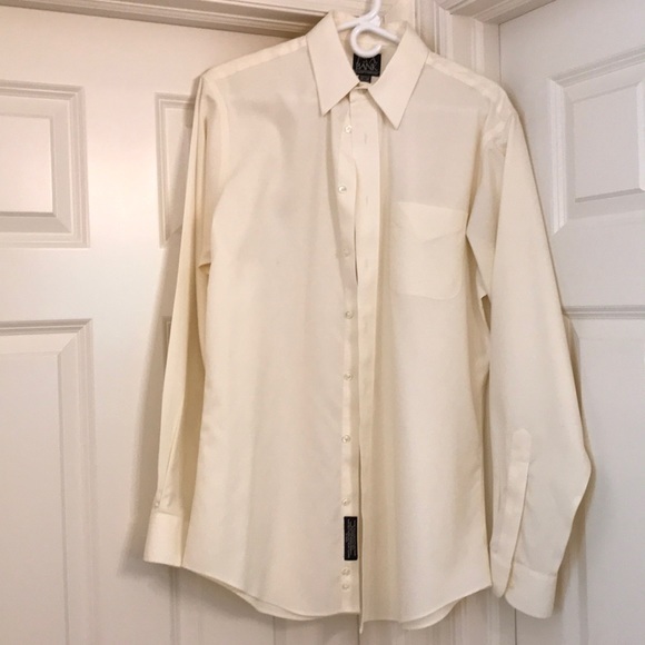 Like New Jos A Banks Traveler’s tailored shirt